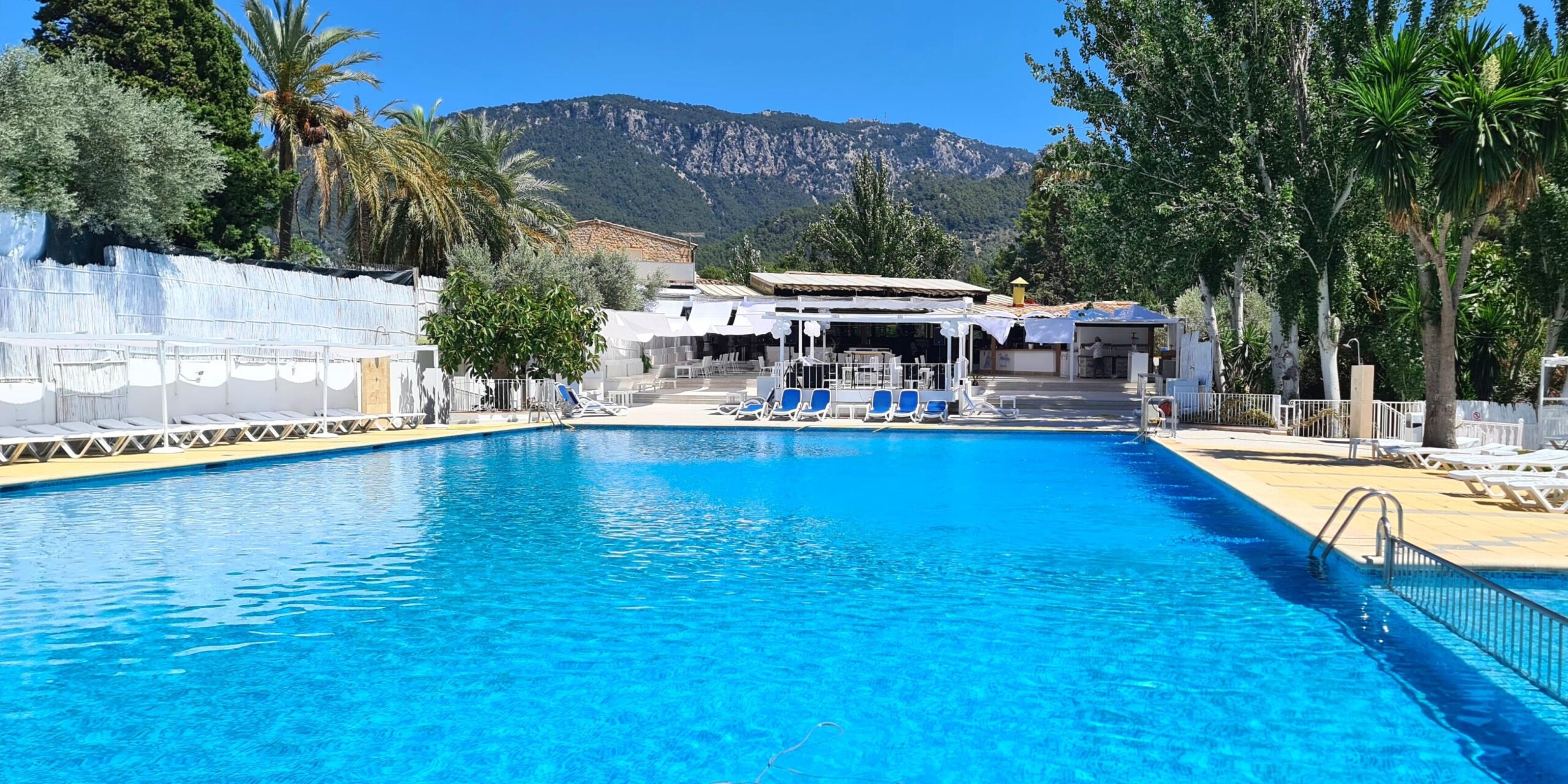 Pool club lifestyle moment